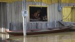 Dilanda Banjir, Warga Brasil Seliweran Pakai Perahu