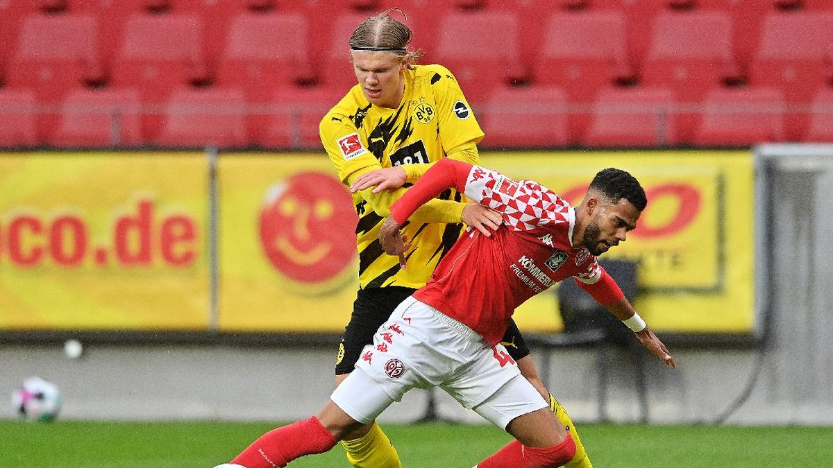 Borussia Dortmund amankan empat besar lewat kemenangan atas Mainz 05. (Foto: Sascha Steinbach - Pool/Getty Im/Pool)