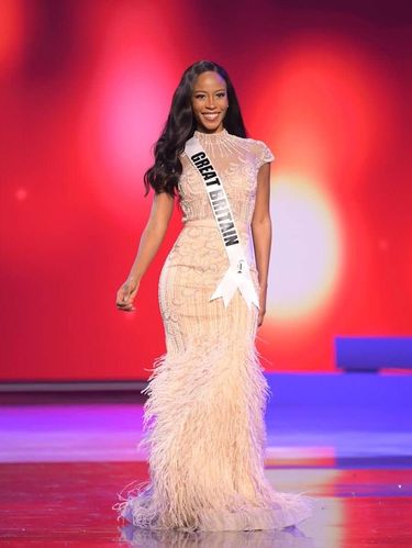 Gaun Malam Miss Universe 2020 Miss Universe Great Britain Jeanette Akua.
