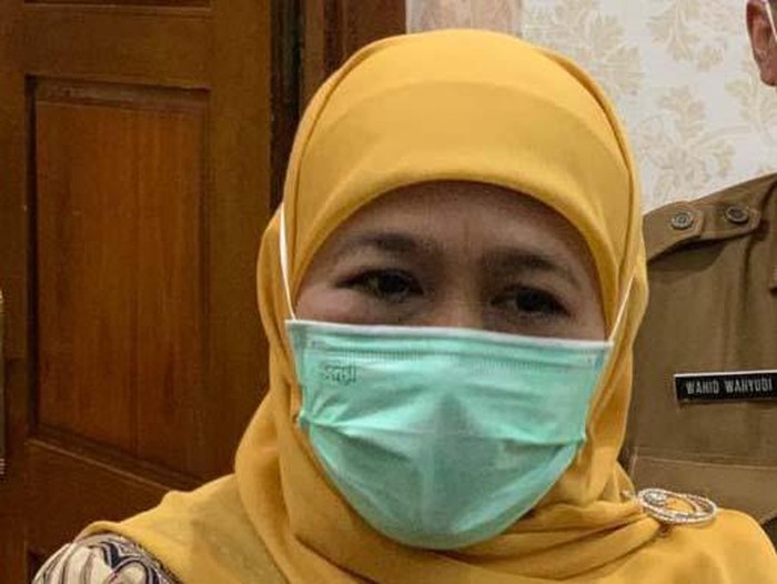 Gubernur Khofifah Indar Parawansa