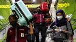 Hiruk Pikuk Stasiun Gambir-Senen di Kala Arus Balik Mudik