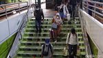 Hiruk Pikuk Stasiun Gambir-Senen di Kala Arus Balik Mudik