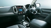 Sedangkan tipe GLS yang dibekali velg 18 inci, sensor parkir mundur, jok berpemanas, lampu dan wiper otomatis, serta sound system Rocker Fosgate, dijual sekitar AUD 60.490 (Rp 670,2 juta). Foto: Paultan
