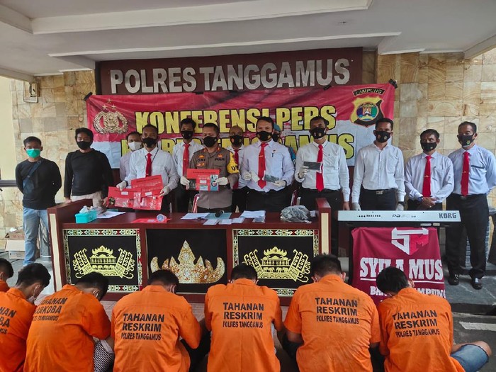 Polres Tanggamus menetapkan 8 orang sebagai tersangka terkait penemuan narkoba di acara halalbihalal picu keramaian (dok Polres Tanggamus)