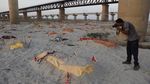 Potret Ratusan Mayat Terkubur di Tepi Sungai Gangga