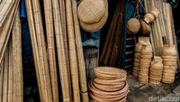 Tampah seharga Rp 4 jutaan tersebut dijual oleh Pottery Barn, sebuah e-commerce asal Amerika Serikat. Berbeda dengan tampah yang dijual di e-commerce AS, tampah yang dijual di Parung, Kabupaten Bogor, Jawa Barat, ini dijual dengan harga Rp 15 ribu sampai Rp 25 ribu.