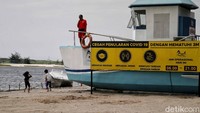Pihak pengelola juga mengataka jam operasional dibuka pukul 06.00-21.00 WIB untuk kawasan pantai, namun untuk pihak pengunjung maksimal 30 persen dari kapasitas.