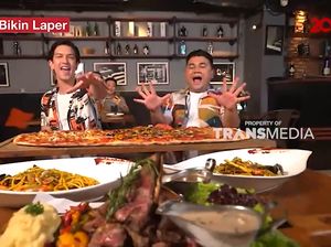 Bikin Laper! Keseruan Dimas Beck dan Ncess Nabati Makan Pizza 1 Meter