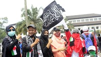Buruh mengecam serangan dan kekerasan yang dilakukan Israel terhadap warga sipil Palestina. Dilansir Aljazeera (18/5), korban yang tewas telah mencapai 212 jiwa. 