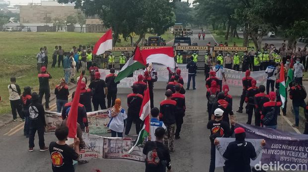 demo palestina di surabaya