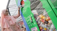 Yayasan Berani Jaga Bumi, Plasticpay diajak hadir dalam Indonesia International Motor  Show (IIMS) Hybrid 2021. Selama acara berlangsung, MCP Plasticpay mengumpulkan lebih dari 2.500 sampah botol plastik melalui MCP yang tersebar di lokasi pameran.