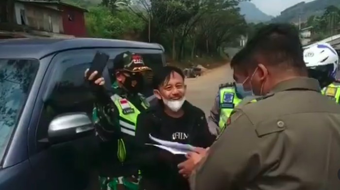 Epy Kusnandar dicegat pemeriksaan prokes
