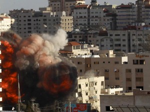 Detik-detik Serangan Udara Israel di Jalur Gaza