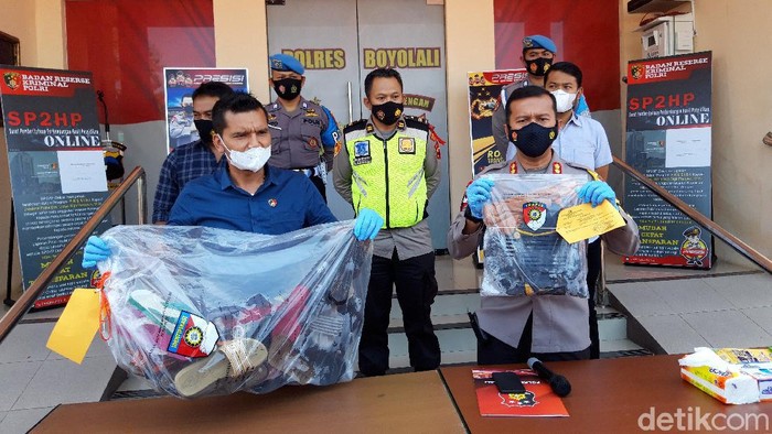 Jumpa pers kasus perahu terbalik di Waduk Kedungombo Boyolali, Selasa (18/5/2021).