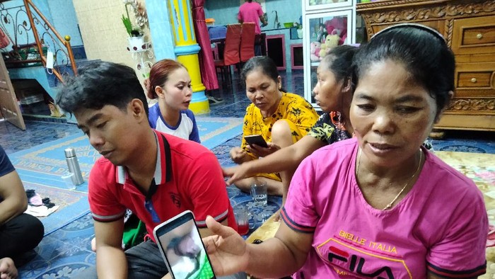Keluarga pasien meninggal usai persalinan di Asahan (Perdana-detikcom)