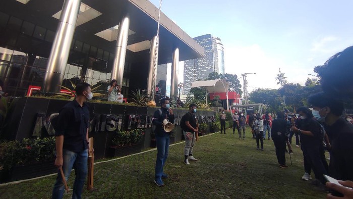 Koalisi Antikorupsi gelar aksi depan Gedung KPK (Foto: Azhar/detikcom)