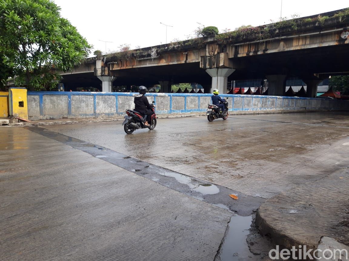 Kondisi Jl RE Martadinata-Jembatan Lodan usai proyek antibanjir selesai, 18 Mei 2021. (Rakha Ariyanto Darmawan/detikcom)