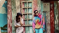 Hanya follow Instagram sang istri di Instagram. Vino G. Bastian akhirnya beri penjelasan yang menjawab rasa penasaran para penggemarnya. Foto: Instagram @vinogbastian__
