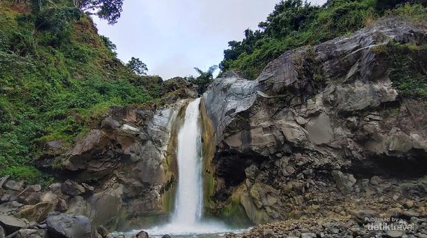 Air Terjun Mangku Sakti