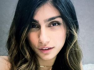 Vokal Bela Palestina, Mia Khalifa Didepak Playboy