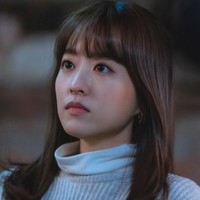 “Bo young tuh dipakein baju sekolah TK jg keknya masi pantes deh, imut bgt,” “Pusing bgt park bo young selalu cocok make seragam heran,” komentar sejumlah netizen di jagat Twitter. Foto: dok. tvN
