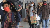 Ratusan pemudik mulai berdatangan ke Kota Bandung.