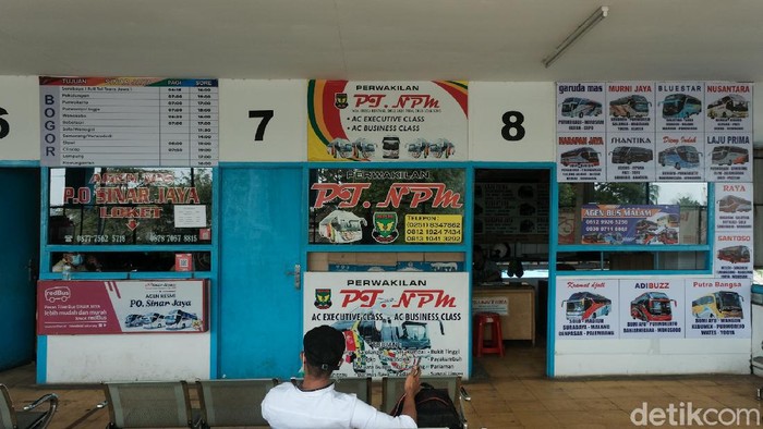 Penumpang Bus Kembali Wara-wiri di Terminal Baranangsiang Penumpang Bus Kembali Wara-wiri di Terminal Baranangsiang