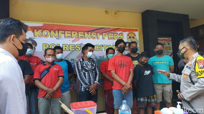 polisi amankan warga loloskan pemudik