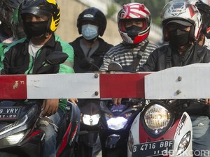 PPKM Mikro di Luar Jawa-Bali Diperketat Mulai Besok! Ini Aturannya