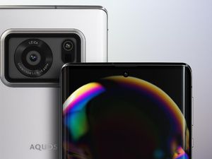 Wow! Sharp Rilis Ponsel dengan Sensor Kamera Raksasa