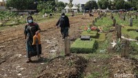 Namun kini tempat pemakaman umum (TPU) sudah kembali dibuka normal.