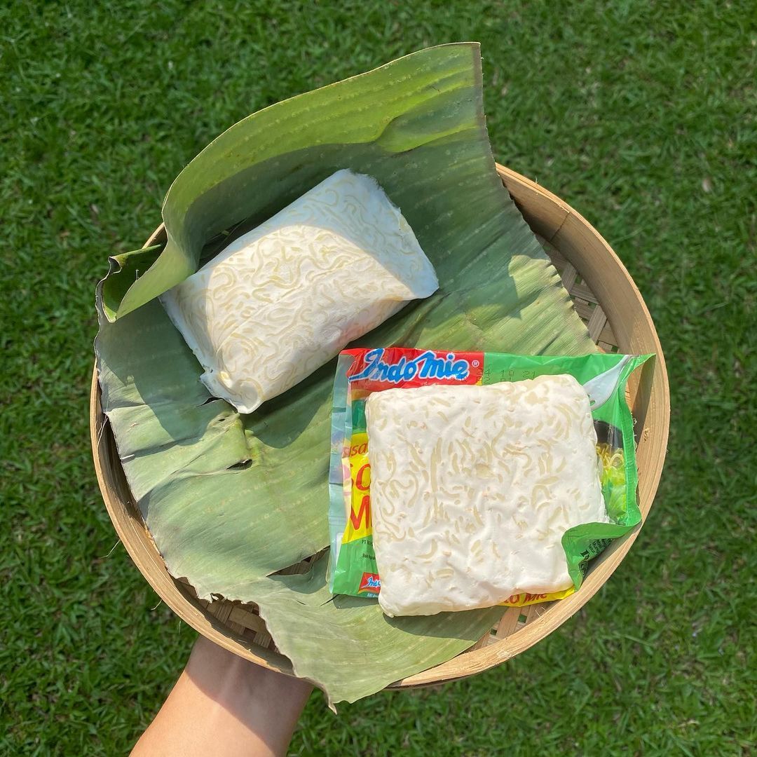 Ilmuan Pangan Dr. Driando Ahnan-Winarno Membuat Tempe dari Indomie dan Jadi Viral.