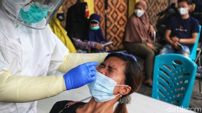Tiba di Tangsel, Pemudik Langsung Diswab Antigen