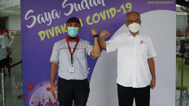 PT. Toyota Motor Manufacturing Indonesia (TMMIN) secara resmi mulai memberikan vaksin COVID-19 kepada karyawan dan keluarga.