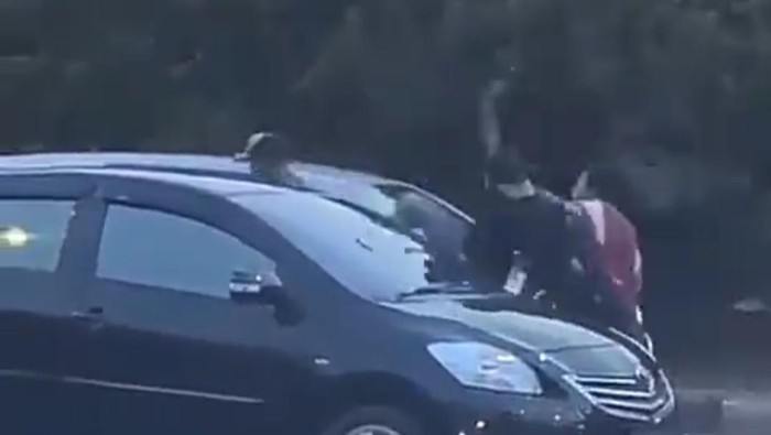 Viral petugas dishub diserang OTK di Kota Bekasi