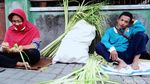 Curahan Hati Pedagang Ketupat di Klaten yang Terdampak Pandemi