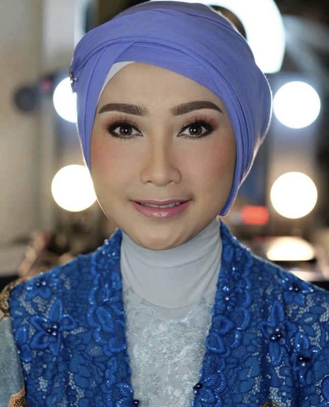 Desy Ratnasari kini aktif sebagai sebagai Anggota DPR RI dari Partai Amanat Nasional. Dia mulai menjabat pada 1 Oktober 2014 mewakili daerah Jawa Barat IV.  Foto: Dok. Instagram @vivithalib.