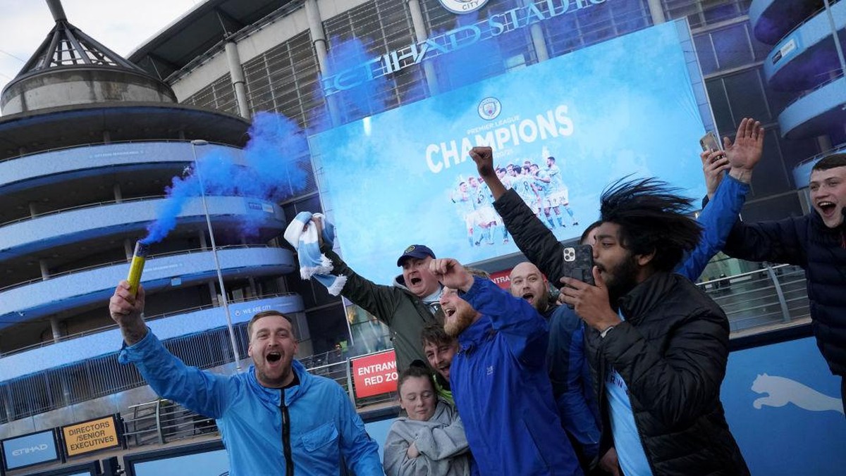 Fan Manchester City dan Chelsea tidak boleh menginap saat final Liga Champions (Getty Images/Christopher Furlong)