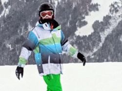 Potret Menggelikan Mereka yang Kebetulan Sama Dengan Sekitar