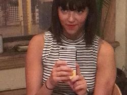 Potret Menggelikan Mereka yang Kebetulan Sama Dengan Sekitar