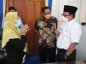 Walkot Malang Lunasi Utang Guru TK yang Diteror 24 Pinjol hingga Beri Pekerjaan