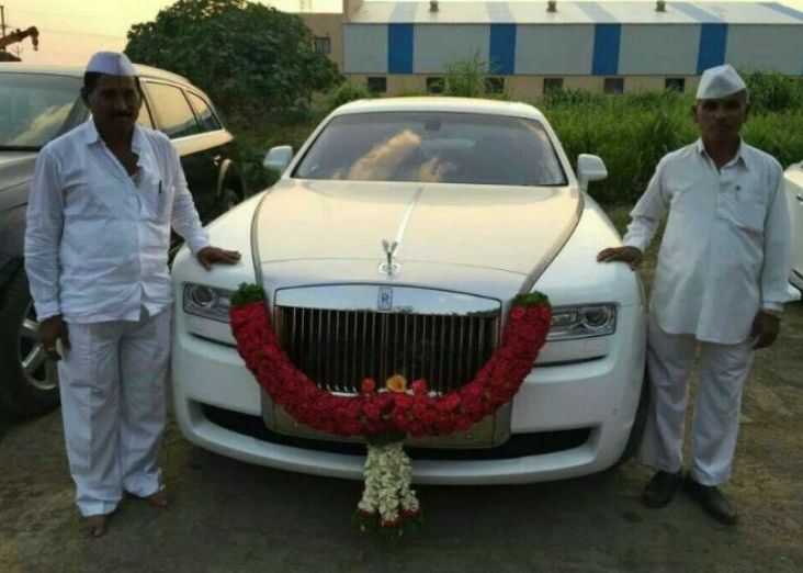 Sultan! Penjual Sayur Ini Dagang pakai Mobil Mewah