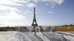 Karya Seni di Menara Eiffel Ini Keren Banget!