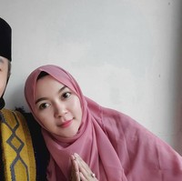 Aku sering mengingatkan dia, tolong doain ya. Aku percaya bahwa Kania akan cepat hijrah. Semua cowok yang pasangannya Muslim sebenarnya ingin menikah, tutur pria dengan nama asli Hwang WooJoong itu. Ujung Oppa menambahkan dia ingin secepatnya menikahi Kania. Namun sepertinya pernikahan mereka akan sulit dihadiri kedua orangtuanya yang saat ini berada di Korea. Foto: Dok. pribadi Ujung Oppa.