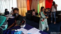 Tes swab antigen untuk para pemudik yang tiba di Ibu Kota itu digelar secara gratis.  
