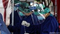 Pelaksanaan tes swab antigen untuk para penumpang bus yang baru tiba di jakarta itu dilakukan sebagai upaya pencegahan penyebaran virus Corona.  