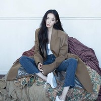 Lee Da Hee sendiri mengawali kariernya sebagai model di umur 17 tahun. Ia memulai debut akting pada 2003 sebagai pemeran pendukung drama Korea Thousand Years of Love. Foto: dok. Instagram dahee0315