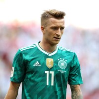 Menurut studi yang dilakukan situs perjodohan online Parship, wanita Jerman lebih memilih pria tinggi dengan rambut pendek berwarna hitam atau cokelat gelap. Mayoritas responden menginginkan pria bertubuh kekar, tapi ada pula memilih yang ramping. Pesepakbola Marco Reus diakui sebagai salah satu pria paling menarik di Jerman. Foto: Getty Images/Catherine Ivill