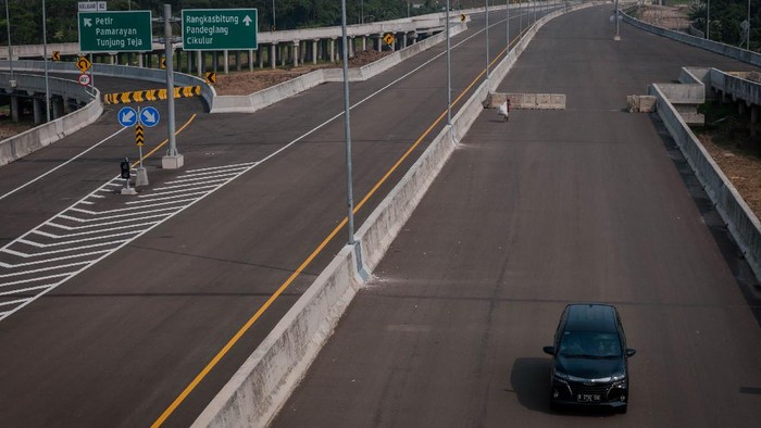 Menengok Progres Pembangunan Tol Serang-Panimbang Seksi I Pembangunan Tol Serang-Panembang seksi I telah mencapai progres 95,24 persen. Tol itu ditargetkan dapat dilakukan uji laik fungsi pada Juni 2021 mendatang.