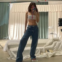 1. Jennie BLACKPINK mengunggah foto terbaru yang menampilkan tubuh super ramping. Foto: Instagram/@jennierubyjane